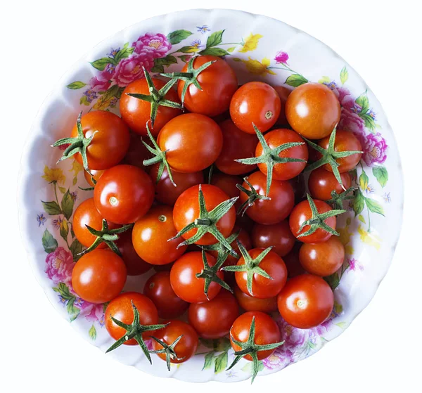 Κόκκινη ντομάτα στο πιάτο — Φωτογραφία Αρχείου