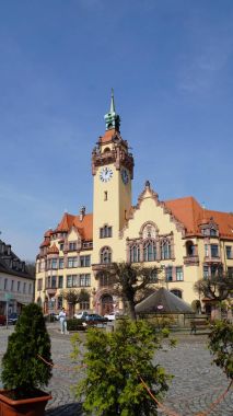 Waldheim Saxony, Almanya için/town hall Waldheim Saxony, Almanya, cephe Rochlitz gelen kırmızı porfir ile tasarlanmıştır