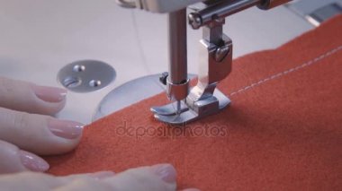 Dikiş makinesi, dikiş tarama süreci. Dikiş makinesi portre