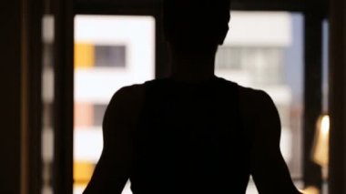 Atlama ipi ağır çekimde kullanan adam uygun. ip atlama trenlerle atlet