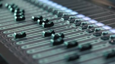 Düzgün seyahat kontrol düğmeleri ile konsolu. otomatik kolları hareket. DOF