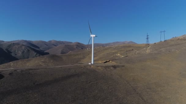 Güç yel değirmeni istasyonu üretim enerji Rüzgar — Stok video