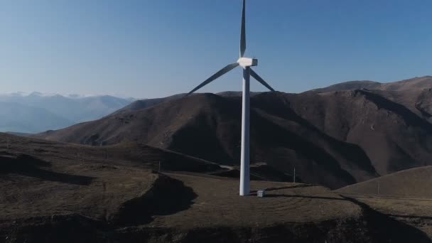 Güç yel değirmeni istasyonu üretim enerji Rüzgar — Stok video