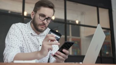 Adam telefonu kredi banka kartı ile online ödeme yapmak