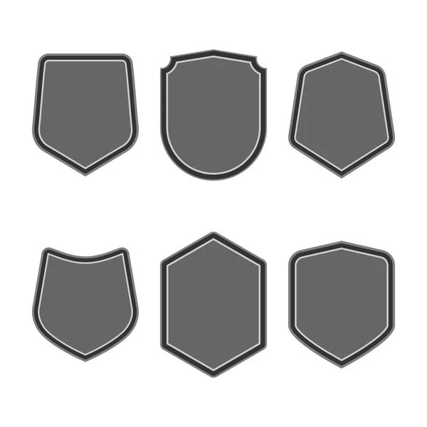 Conjunto de escudos negros en estilo plano de moda aislados sobre fondo blanco. Logo Herald y escudo medieval símbolo para el diseño de su sitio web, logotipo. Ilustración vectorial. EPS10 . — Vector de stock