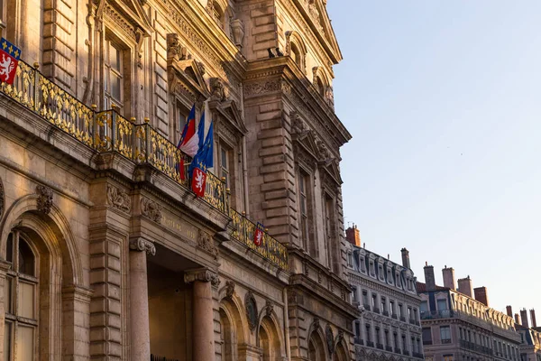 Municipio di Lione con bandiera francese — Foto Stock