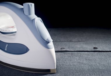 demir tel, bir gömlek Ütü