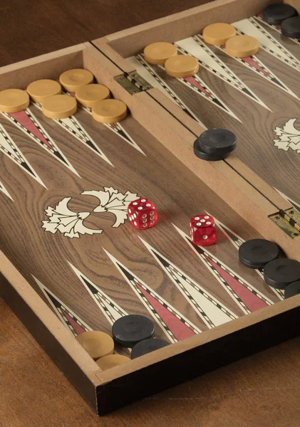 ayrıntı ile iki zar tavla oyunun yakın çekim