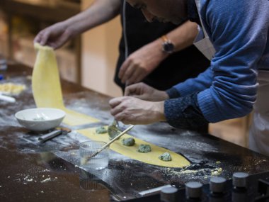 Mantı, İtalyan mutfağı yapma adam ve gluten free