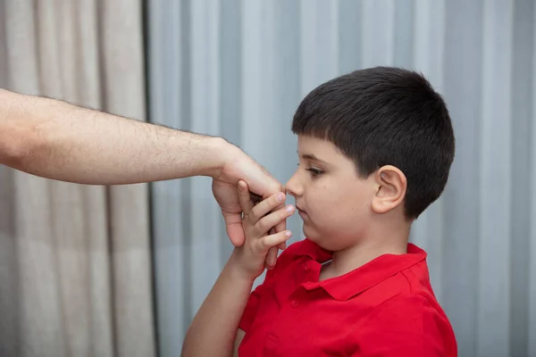 Little Boy Kiss His Father Hand Eid Mubarak Turkish Ramazan — Stock Photo, Image