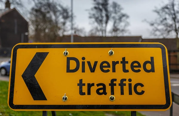 Verkeersbord op een straat in Engeland, Uk — Stockfoto