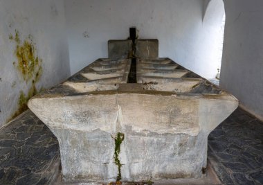 Genel çamaşırhanede antik: La Alpujarra, Granada, İspanya