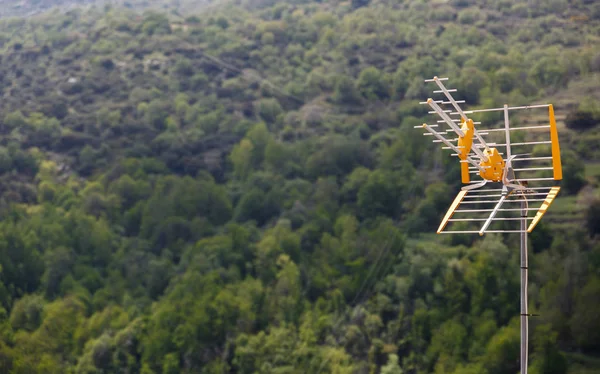 Antena de televisão pronta para receber sinais — Fotografia de Stock