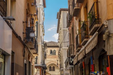 Tipik sokak Granada şehir merkezinde