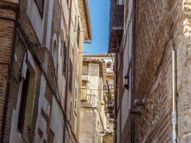 Güney İspanya bir şehirde güzel bir eski sokak görünümü