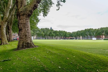 Tipik İngiliz park spor için büyük boşluklu
