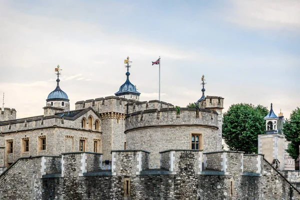 Grande fortaleza de pedra da Torre de Londres — Fotografia de Stock