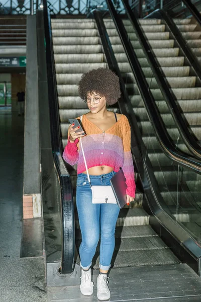 Young African American Woman Looks Her Smartphone Bottom Metal Stairs — Stock Photo, Image
