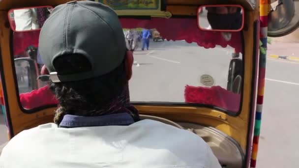 Lahore Pakistan Mai 2019 Auto Rickshaw Driver Conduisant Des Touristes — Video