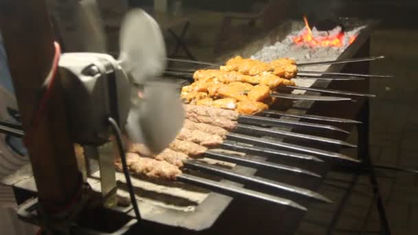 Barbacoa Roadside Kebab Food Preparation Stall — Vídeos de Stock