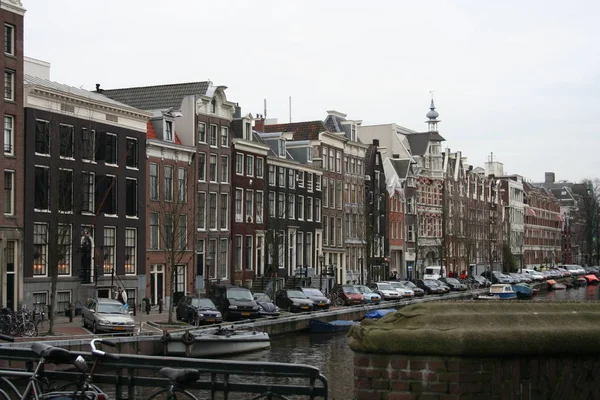 Las ciudades europeas más antiguas, Amsterdam, Rotterdam, La Haya, antes de Navidad, las viejas calles — Foto de Stock