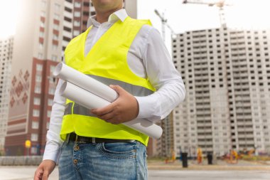 Planları holding inşaat mühendisinin resmini portre