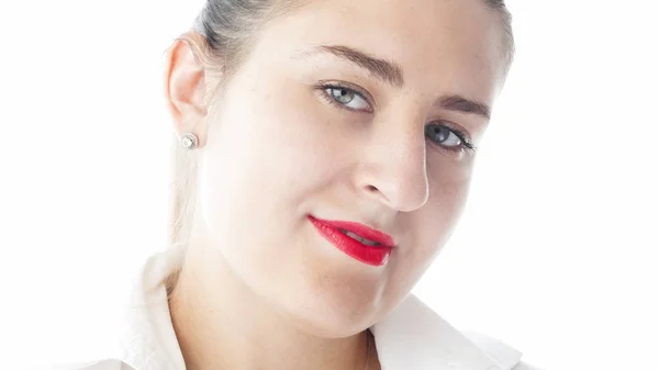 Gros plan isolé portrait de sexy jeune femme d'affaires avec rouge à lèvres rouge — Photo