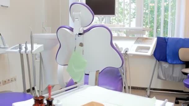 4k imagens interiores da clínica odontológica moderna — Vídeo de Stock