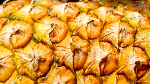Textura de fundo abstrata da pele de abacaxi madura — Fotografia de Stock