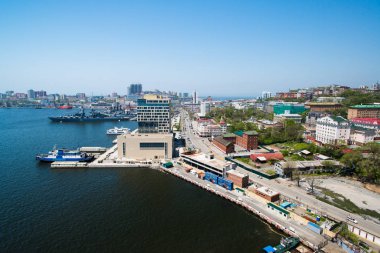  Vladivostok görünümünü aracılığıyla defne Haliç Köprüsü'nden.