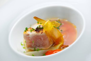 Ton balığı soğan görünümü