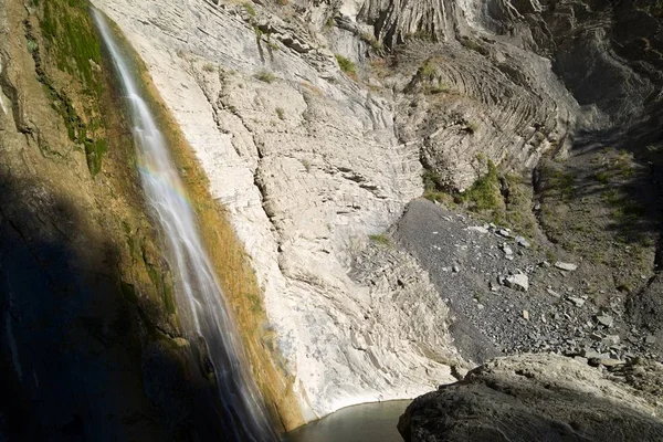 Cascata nei Pirenei — Foto Stock