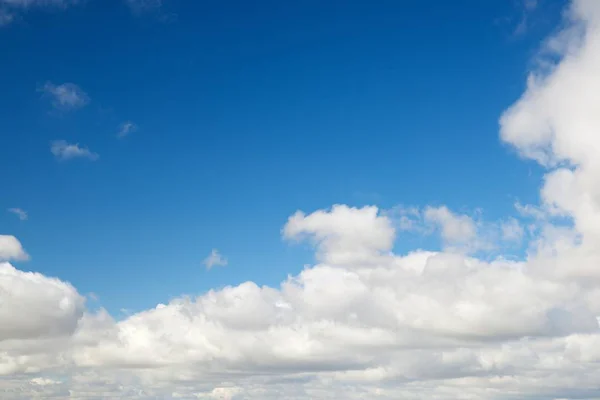 天空背景视图 — 图库照片