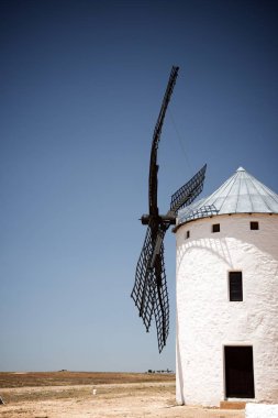 Don Kişot değirmenler.