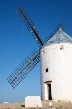 Don Kişot değirmenler.