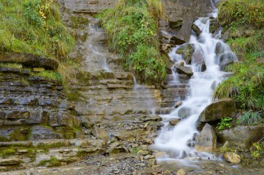 şelale pyrenees içinde