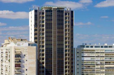 Modern binanın görünümü