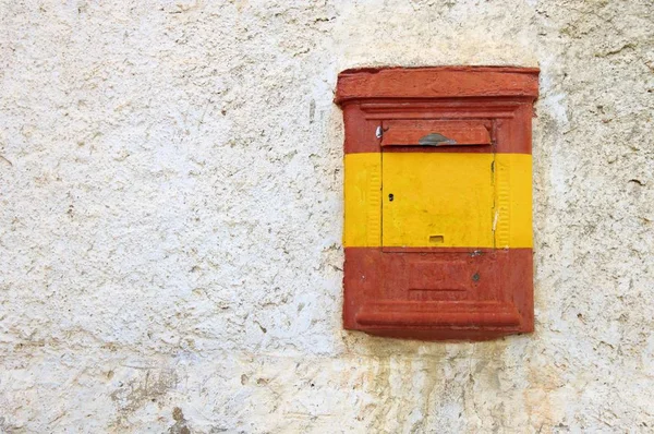 Alter Briefkasten — Stockfoto