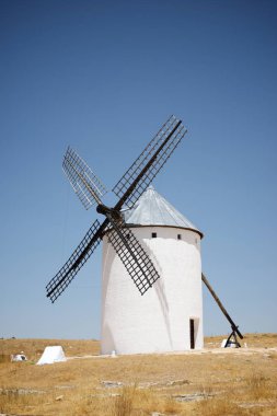Don Kişot değirmenler.