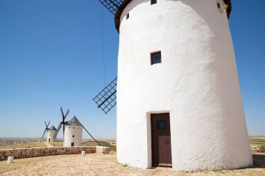 Don Kişot değirmenler.