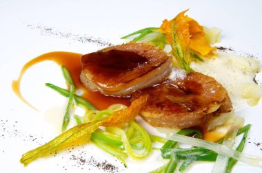 Gurme Dana eti yemek