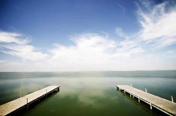 泻湖湖景房 — 图库照片