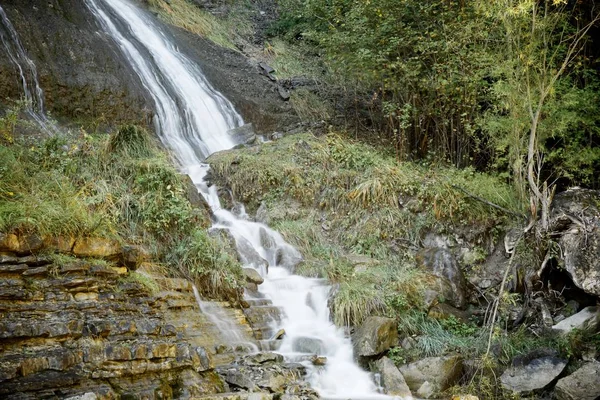 Vodopád v Pyrenejích — Stock fotografie