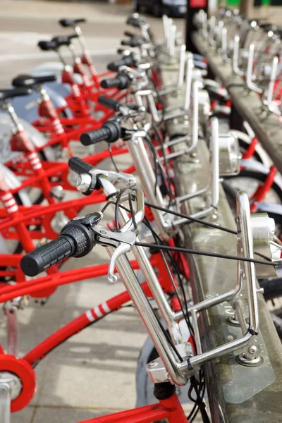 Вид на прокат велосипедов — стоковое фото