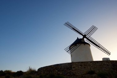 Don Kişot değirmenler.