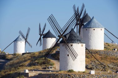 Don Kişot değirmenler.