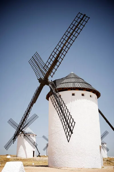 Don Kişot değirmenler.