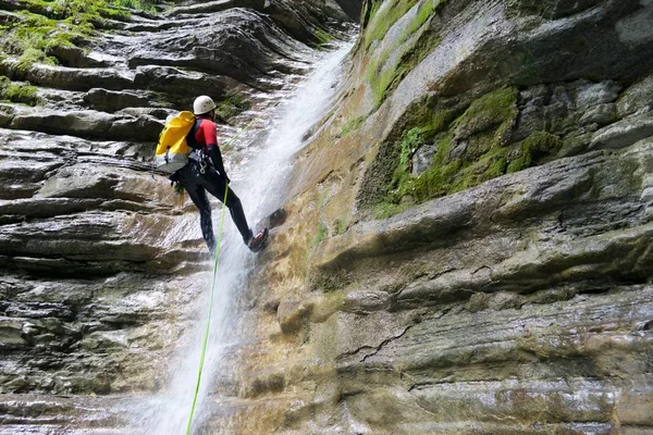 Canyoning w Hiszpanii — Zdjęcie stockowe