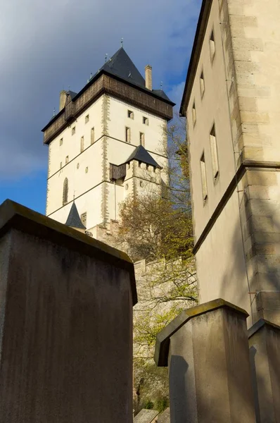 Karlstejn slottsutsikt — Stockfoto