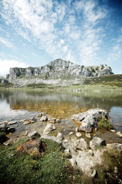 Lago Covadonga in Spagna — Foto Stock